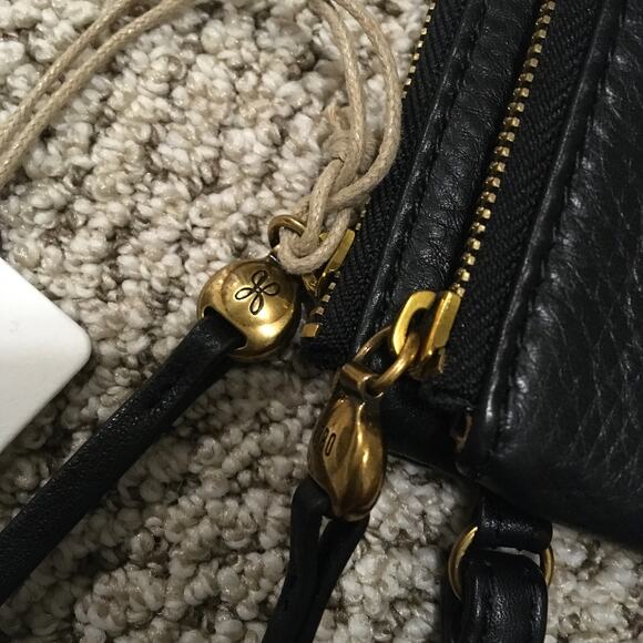 NWT - Black Leather HOBO Wristlet - Picture 5 of 8